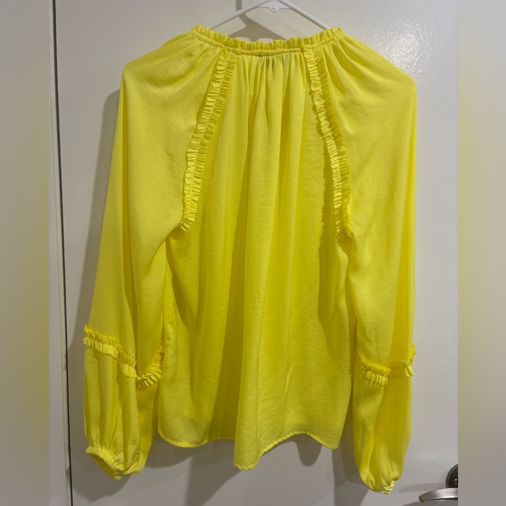 TAHARI Like New Yellow Balloon-sleeve Blouse, Small - Picture 3 of 7